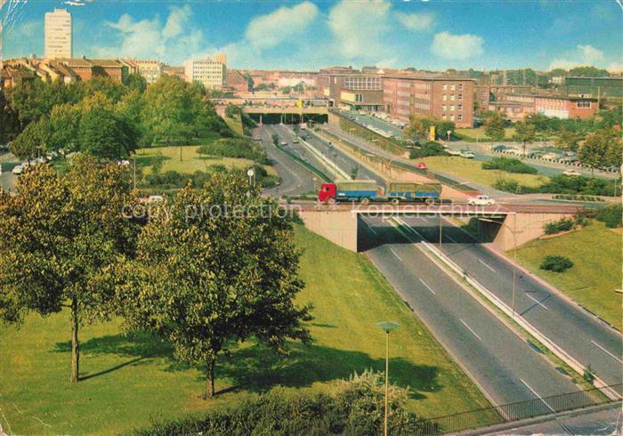 DUISBURG  Ruhrort Stadtautobahn am Hauptbahnhof
