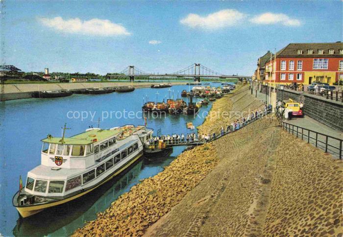 DUISBURG  Ruhrort Ruhrorter Hafen mit Schifferboerse