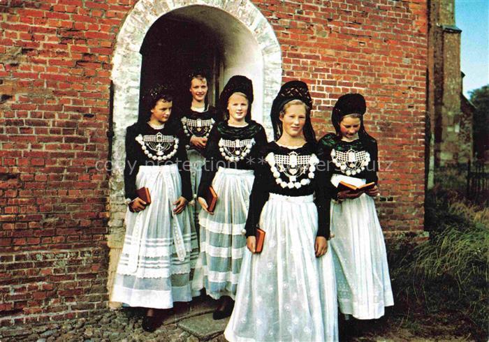 FoeHR Nordseeinsel Schleswig-Holstein Junge Friesinnen Trachten