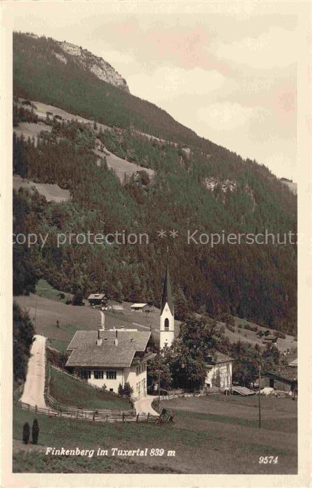 Finkenberg 839m Tuxertal Zillertal Tirol AT Teilansicht mit Kirche