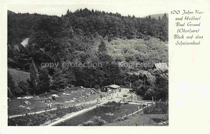 Bad Grund Harz Osterode Niedersachsen Blick auf das Schwimmbad 100 Jahre Kur- un