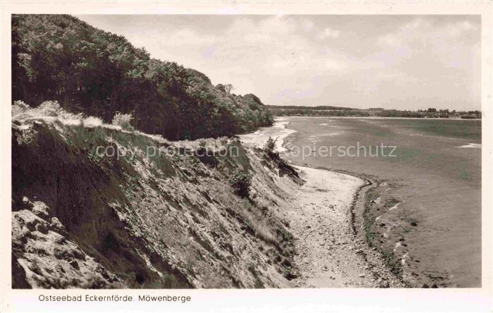 ECKERNFoeRDE Ostseebad Kuestenpanorama Moewenberge Strand
