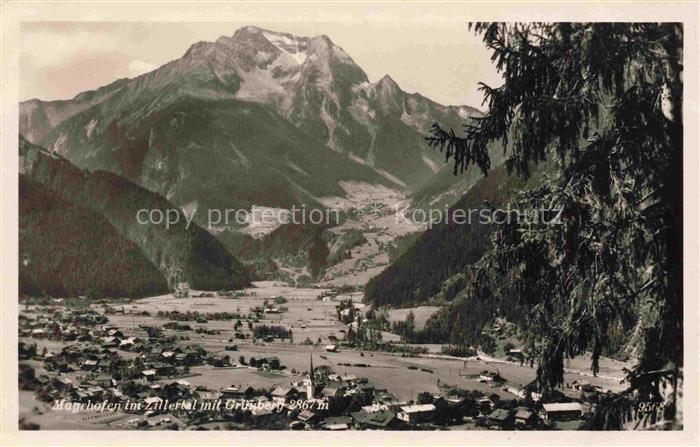 Mayrhofen Zillertal Tirol AT Panorama Zillertal mit Gruenberg