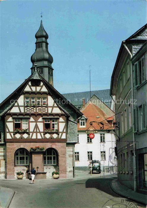 Hofheim Taunus Hessen Rathaus mit katholischer Kirche Altstadt Hotel