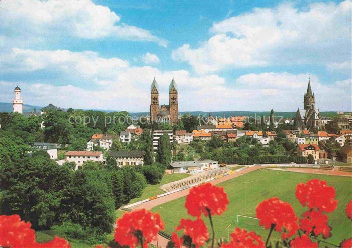 BAD HOMBURG von der Hoehe Hessen Blick ueber den Sportplatz zur Stadt