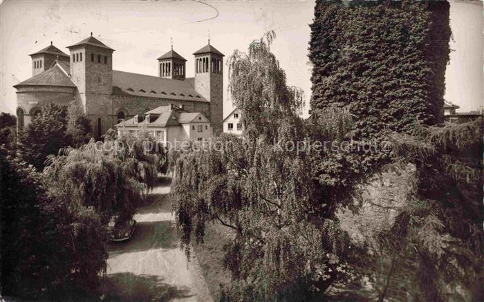 Bensheim Bergstrasse Hessen Blauer-Turm Stadtkirche Romanisch Weiden Efeu Bergst