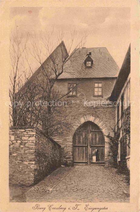 Kronberg  Cronberg Taunus Eingangstor Burgtor Steinbogen Holztor Kopfsteinpflast