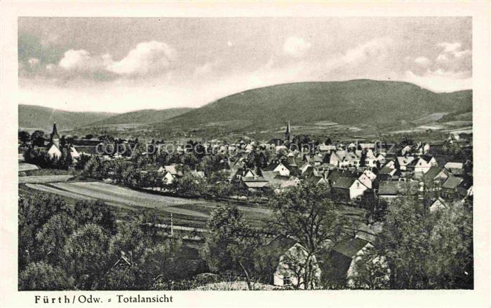 Fuerth Odenwald Hessen Kirchturm Daecher Haeuser Bergkuppe Felder Dorfansicht