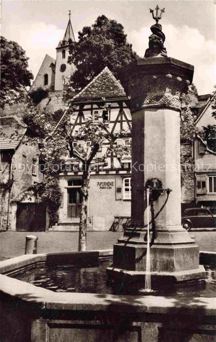 Zwingenberg Bergstrasse Hessen Marktplatz Neptunbrunnen Brunnen Apotheke Fachwer