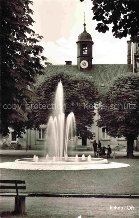 Fohrenreuth Rehau Maxplatz Rathaus Brunnen Springbrunnen Rathausturm Passanten B