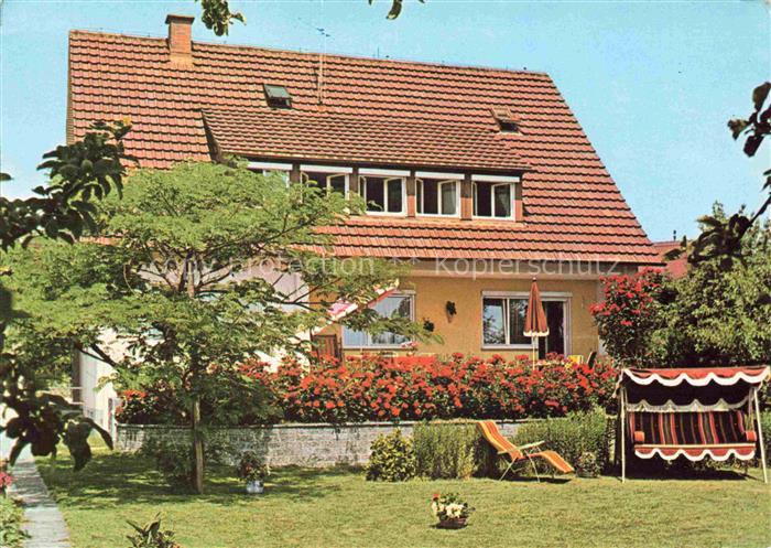 Nonnenhorn Pension Haus-Geser Garten Liegestuhl Schaukelbank Rosen Ferienwohnung
