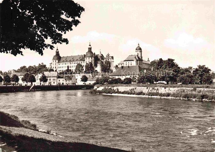 Neuburg  Donau Bayern Schloss Donau Residenz Barockkirche Stadtansicht Fluss Ufe