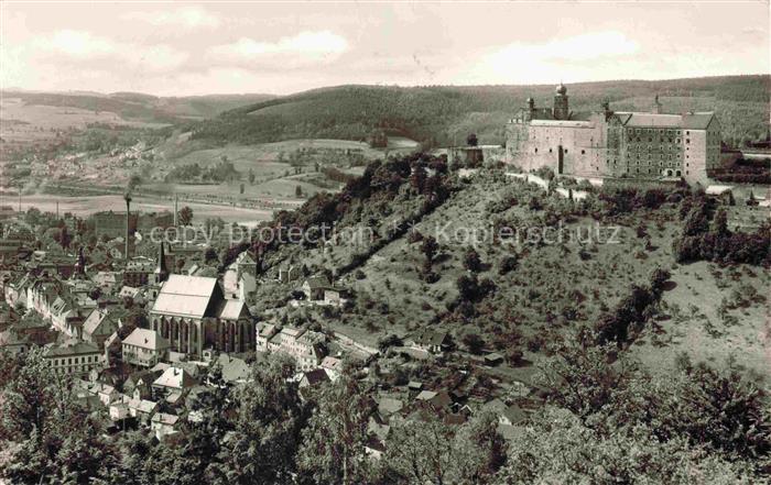 Kulmbach Bayern Plassenburg Stadtpanorama Kirche Tal Huegel Wald Burg