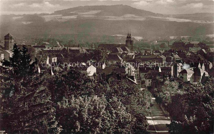 BAYREUTH Bayern Festspielhaus Stadtpanorama Kirchturm Dachlandschaft Huegel Baeu