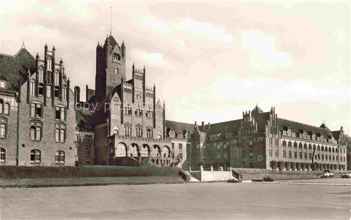 Neustadt Flensburg Marineschule Muerwik Backsteingebaeude Turm Neogotik Innenhof