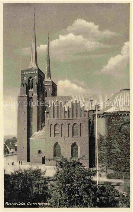 Roskilde DK Domkirke Dom Backsteinkirche Gotik Tuerme Kirchturm