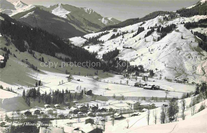 Saalbach -Hinterglemm Pinzgau-Pongau AT Winterlandschaft Skigebiet Bergdorf Schn