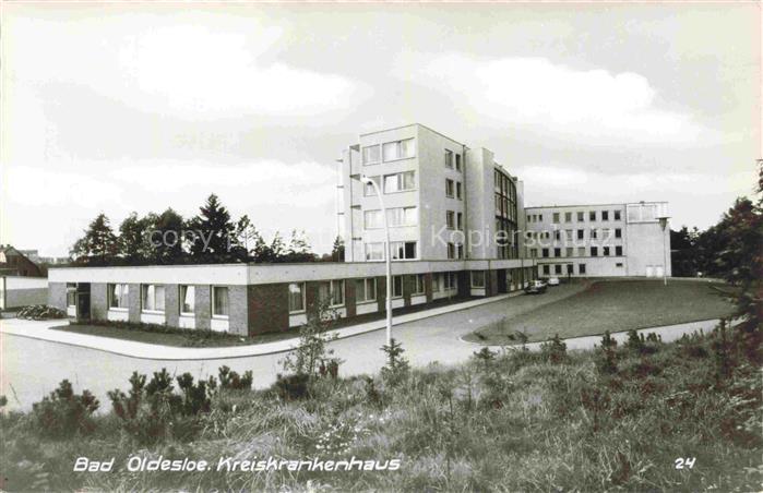 Oldesloe Bad Kreiskrankenhaus Krankenhausgebaeude Funktionalismus Parkplatz Baeu