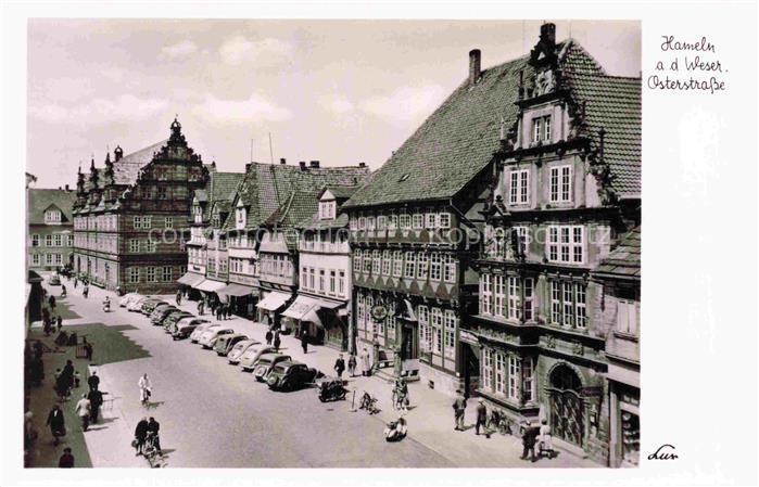 Afferde Hameln Osterstrasse Weserrenaissance Fachwerkhaeuser Strassenszene Autos
