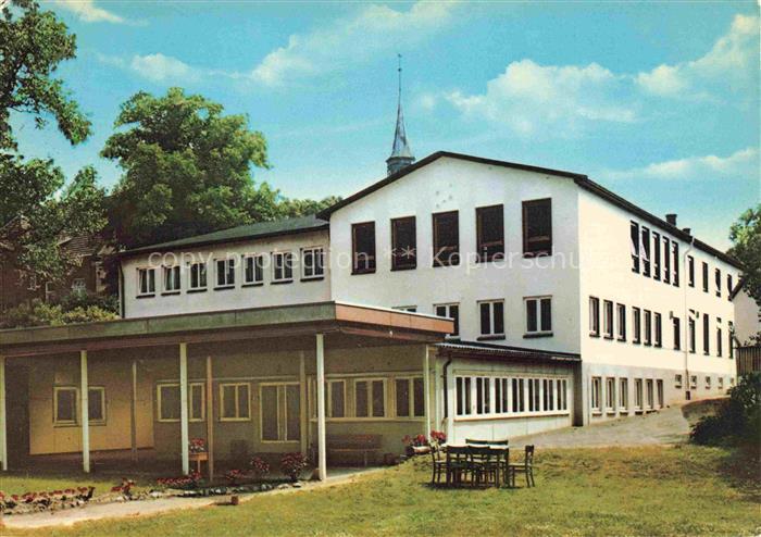 Kellinghusen Landesberufsschule Schulgebaeude Kirchturm Gartenmoebel Mittelholst