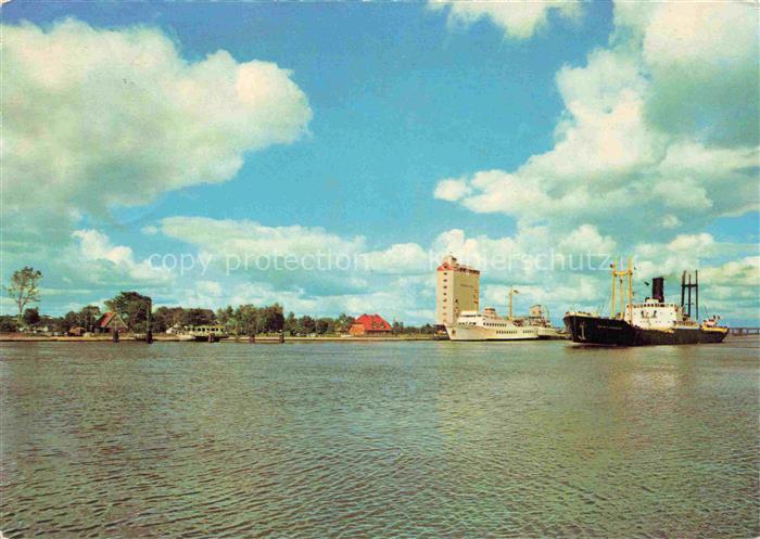 Burg Sachsen-Anhalt Nord-Ostsee-Kanal Faehrhaus Hotel Personenschiff Frachter Ge