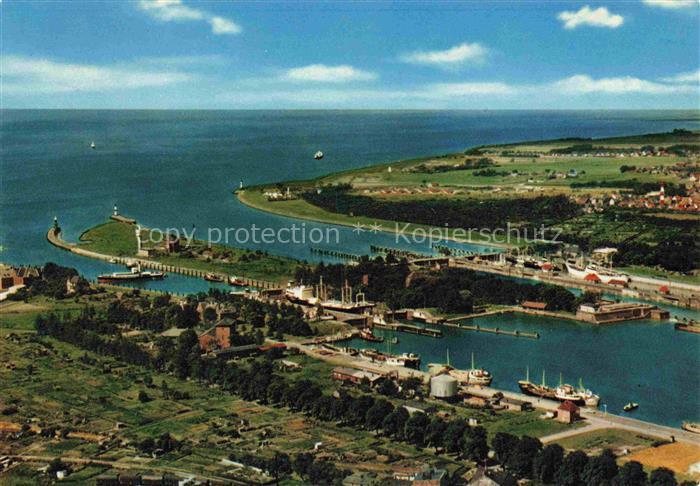 Brunsbuettelkoog Schleuse Nord-Ostsee-Kanal Leuchtturm Hafen Schiffe Nordsee Kan