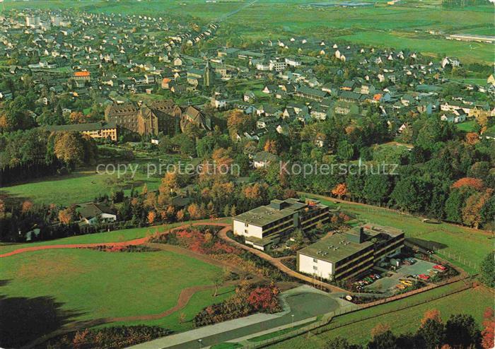 Berg Hennef Eschenberg-Wildpark-Klinik Klinik Stadtpanorama Luftbild Herbst Wohn
