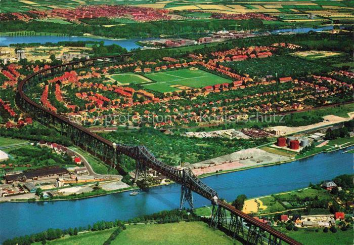 Rendsburg Schleswig-Holstein Hochbruecke Nord-Ostsee-Kanal Eisenbahnbruecke Wohn