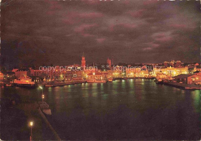 Haelsingborg Helsingborg Sweden Hafen Nachtaufnahme Beleuchtung Stadtsilhouette