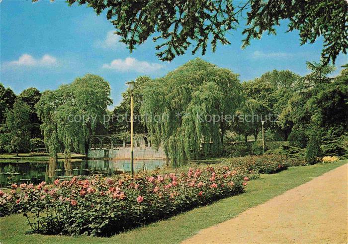 Uetersen Pinneberg Schleswig-Holstein Rosarium Teich Pavillon Weide Rosen Weg Pa