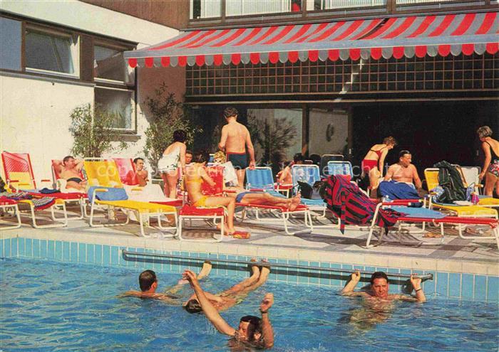Durlach Karlsruhe Baden BW Markgrafenbad Schwimmbad Terrasse Liegestuehle Sonnen