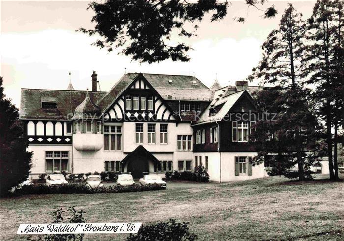 Kronberg  Cronberg Taunus Haus-Waldhof Hotel Villa Fachwerkstil Park Autos Taunu