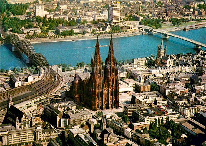 Koeln Rhein Fliegeraufnahme Dom Hohenzollernbruecke Deutzer Bruecke