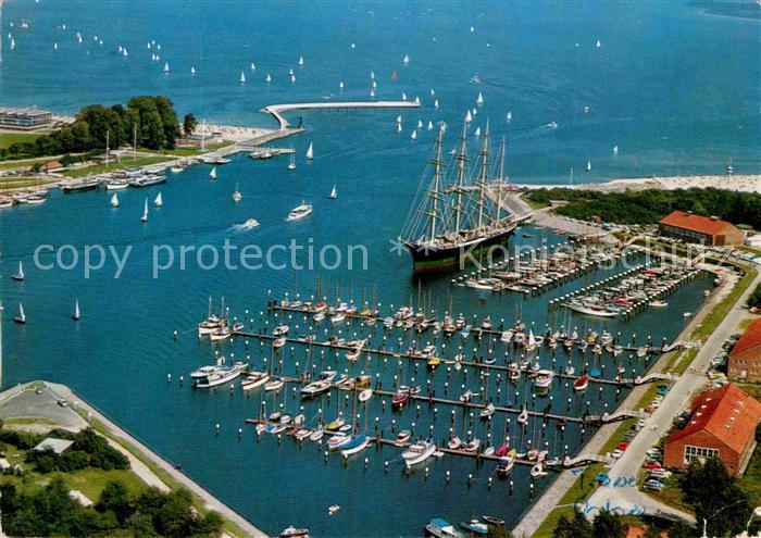 Travemuende Ostseebad Fliegeraufnahme Segelschiff