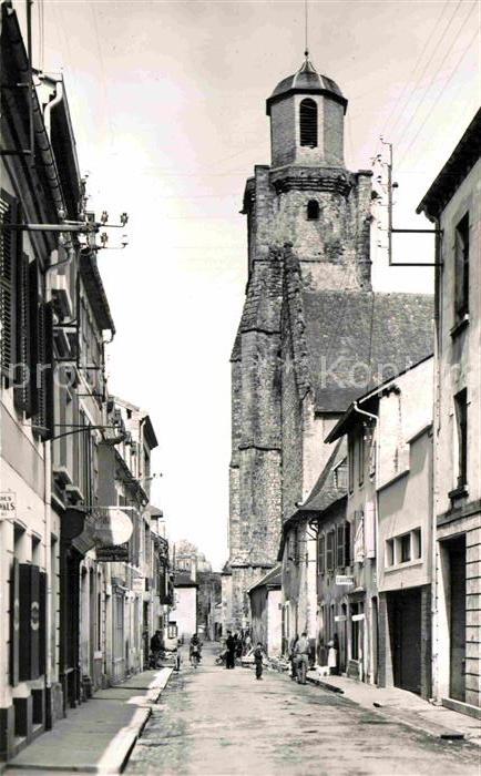 Nay Pyrenees-Atlantiques Rue de Eglise