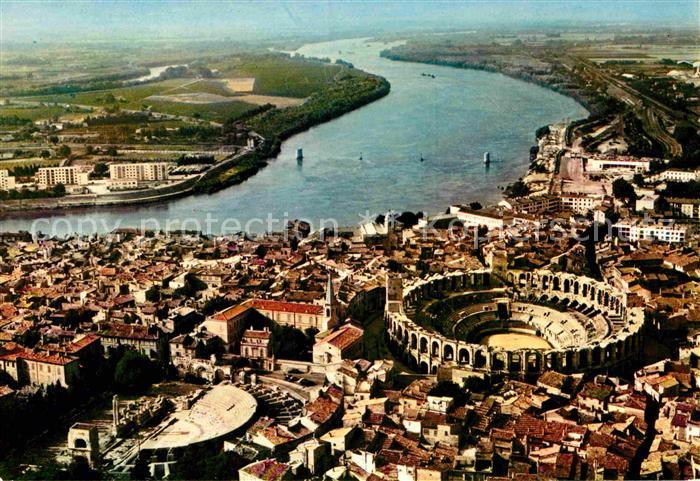 Arles Bouches-du-Rhone Fliegeraufnahme Theatre antique arenes