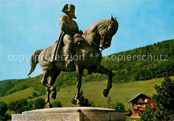 Laffrey Statue de Empereur dominant la prairie Rencontre