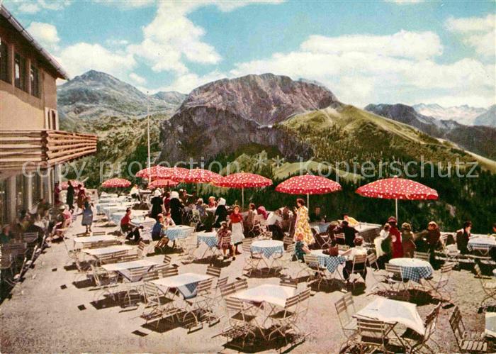 BERCHTESGADEN Bayern Berggaststaette Jennerbahn Terrasse
