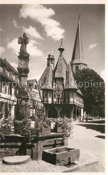 Michelstadt Marktplatz mit Rathaus 15. Jhdt. Brunnen