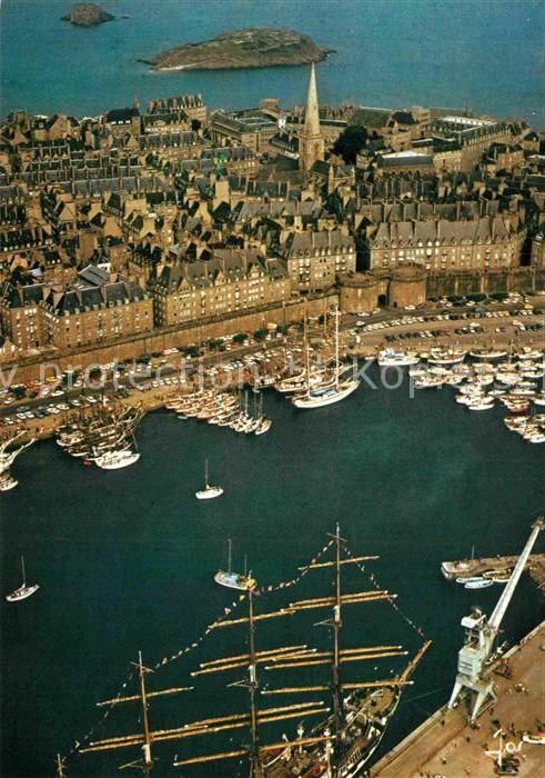 Saint-Malo 35 Fliegeraufnahme Alstadt und Hafen