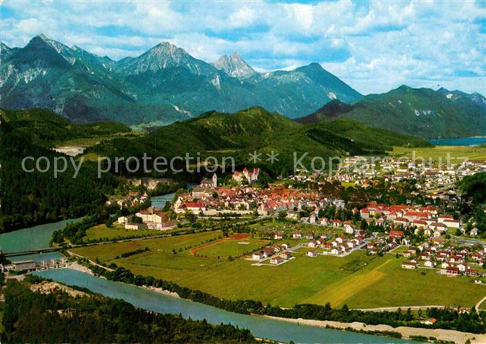 Fuessen Allgaeu Fliegeraufnahme mit Vilserkegel Weissensee