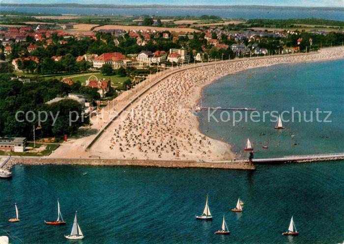 Travemuende Ostseebad Fliegeraufnahme mit Strand