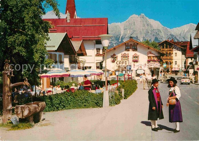 Seefeld Tirol Dorfstrasse Tracht Wettersteingebirge