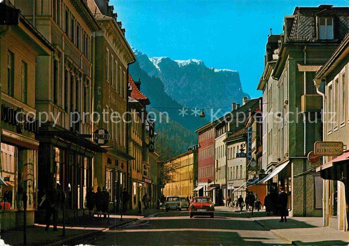 Bad Reichenhall Ludwigstrasse mit Reiteralpe Berchtesgadener Alpen