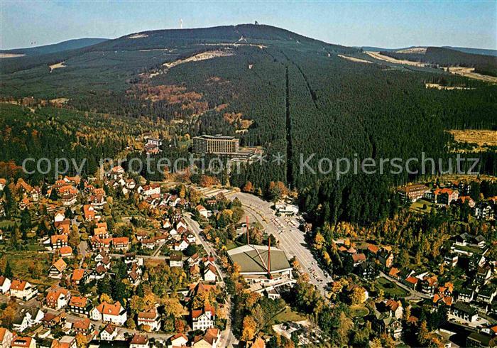 Braunlage Harz mit Eisstadion Seilbahn Hotel Maritim und Wurmberg Fliegeraufnahm