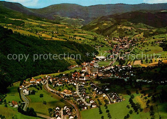 Oberharmersbach Luftkurort im Schwarzwald Fliegeraufnahme