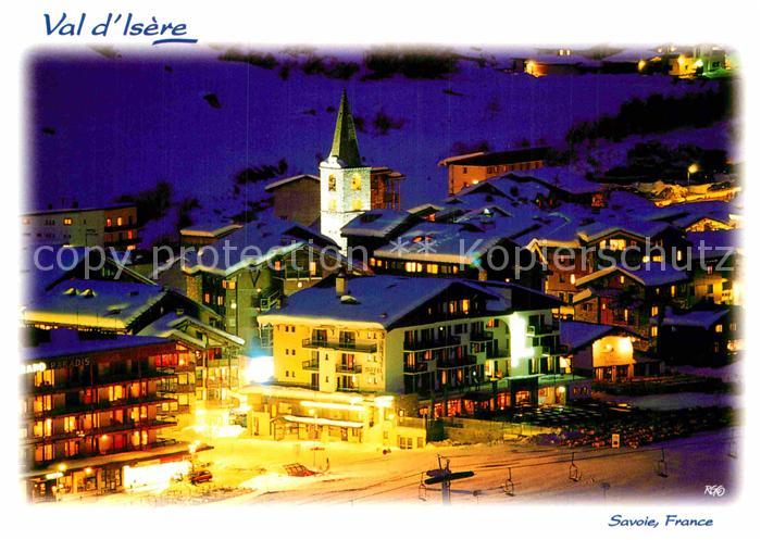 Val d Isere Nachtansicht mit Kirche