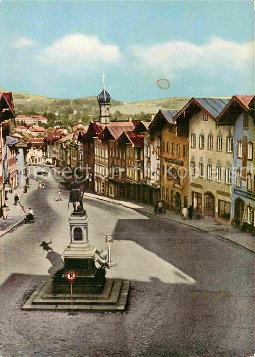 Bad Toelz Marktstrasse mit Winzerer Denkmal