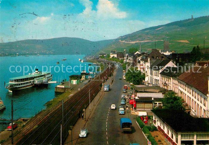 Ruedesheim Rhein Panorama mit Niederwalddenkmal Rheinfaehre Eisenbahn
