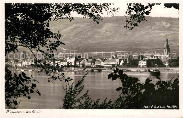 Ruedesheim Rhein Teilansicht Kirche